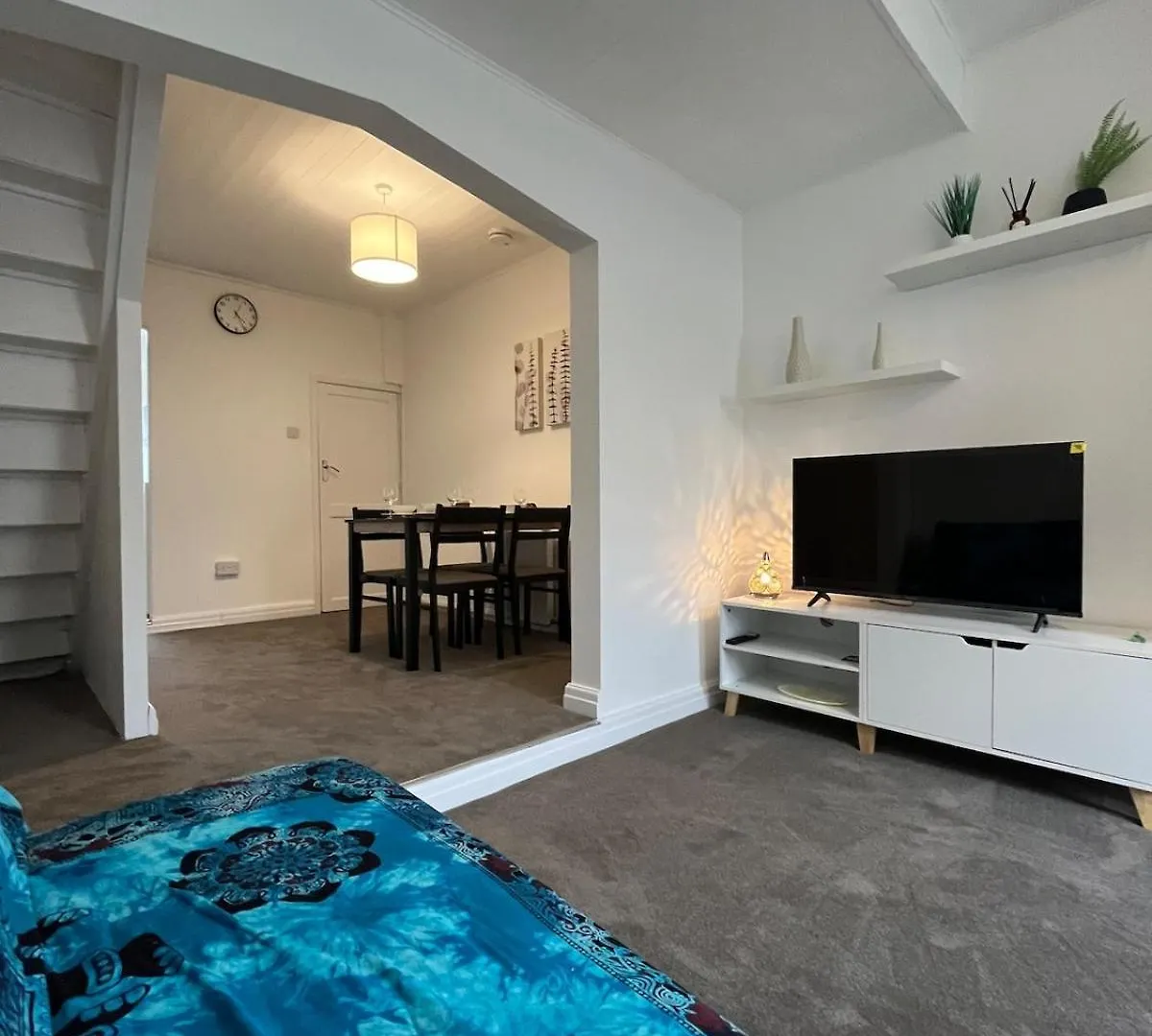 Holiday home Comfortable Townhouse In